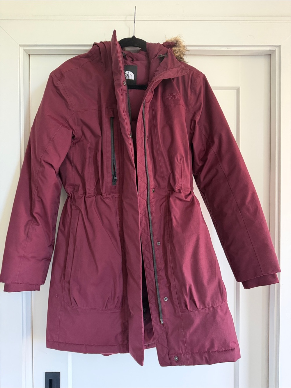 The North Face Women's Burgundy Ski Parka with removable Faux Fur Trim